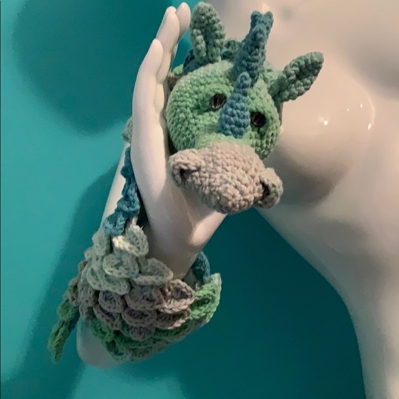 Dragon Bracelet/Arm Wrap - Picture 1 of 3